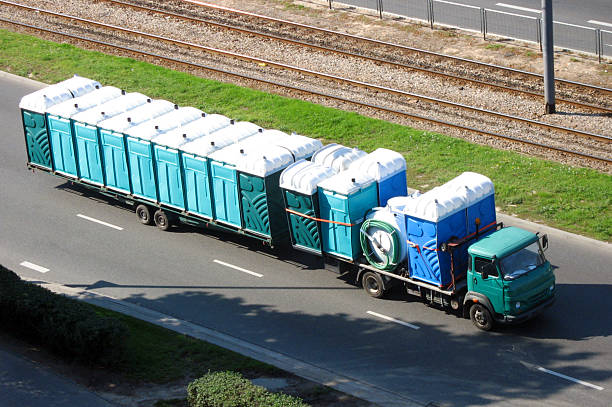 Best Portable toilet rental cost  in Irvine, KY